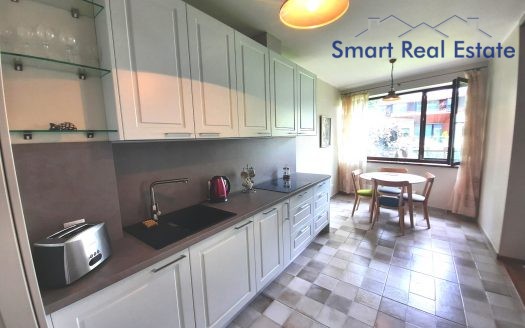 3 ist. dzīvoklis Dzintaru pr. 36, Jūrmalā.