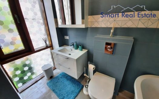 3 ist. dzīvoklis Dzintaru pr. 36, Jūrmalā.