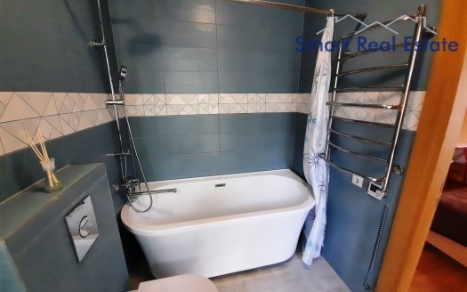 3 ist. dzīvoklis Dzintaru pr. 36, Jūrmalā.