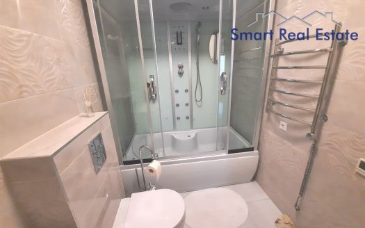 3 ist. dzīvoklis Dzintaru pr. 36, Jūrmalā.