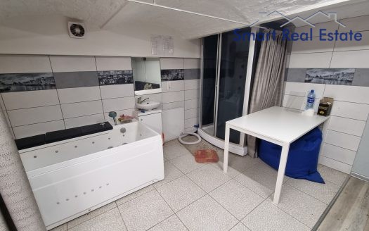 Komerc. telpa A. Čaka ielā 113.