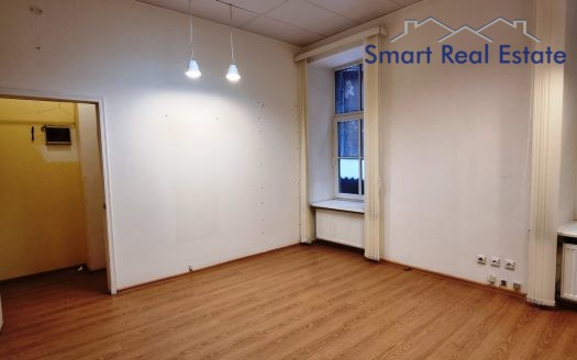 Telpa 27 m2 Citadeles ielā 2.