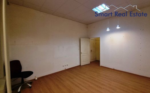 Telpa 27 m2 Citadeles ielā 2.