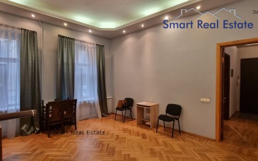 4 комнатная квартира в Посольском районе.