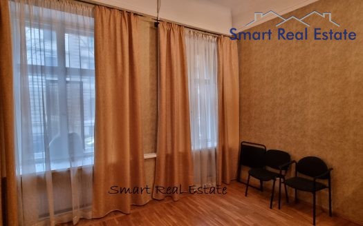 4 комнатная квартира в Посольском районе.