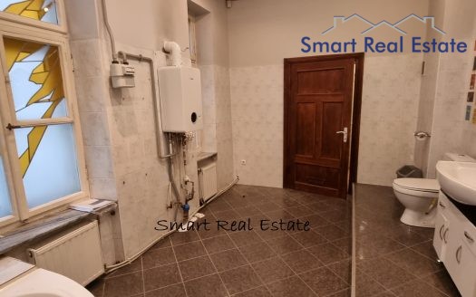 4 комнатная квартира в Посольском районе.