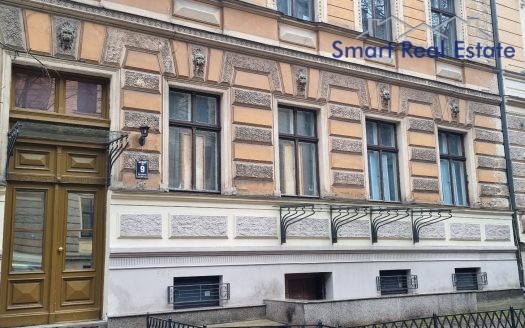 4 комнатная квартира в Посольском районе.