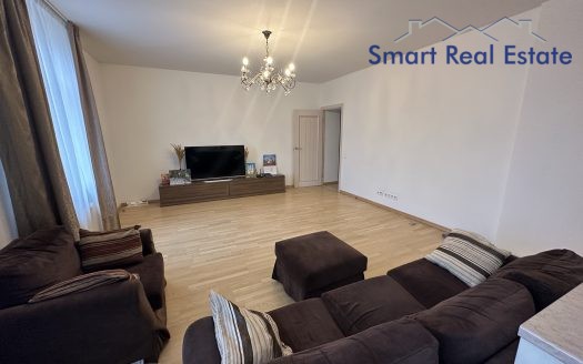 Centrs. Valmieras iela 28. 3 istabas dzīvoklis.