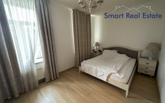 Centrs. Valmieras iela 28. 3 istabas dzīvoklis.