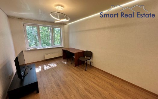 Īzīrē 2 istabas Pļavniekos.