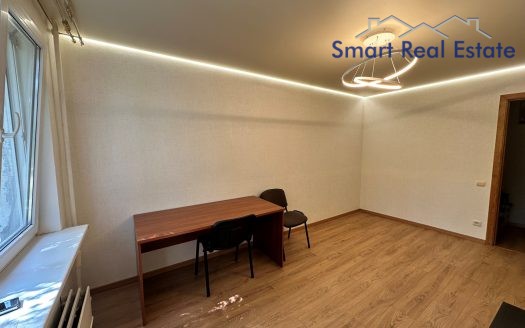 Īzīrē 2 istabas Pļavniekos.