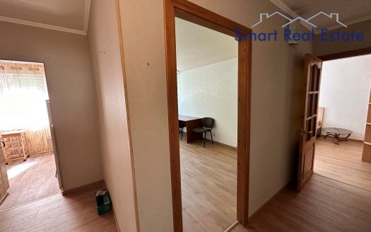 Īzīrē 2 istabas Pļavniekos.