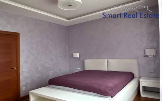 Māja Babītes pagastā. Blakus Piņķi.