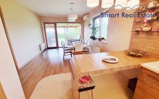 Māja – rajons Līči.