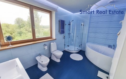 Māja – rajons Līči.