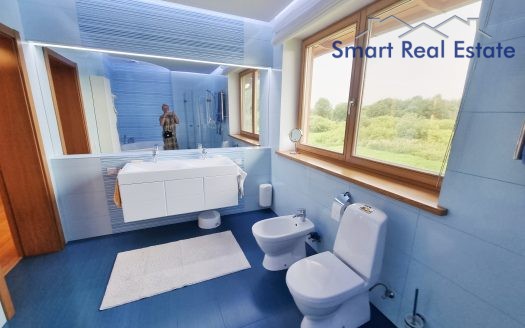 Māja – rajons Līči.