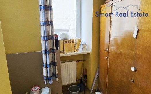 3 istabu dzīvoklis centrā. Hanzas iela 4.