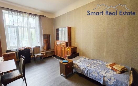 3 istabu dzīvoklis centrā. Hanzas iela 4.