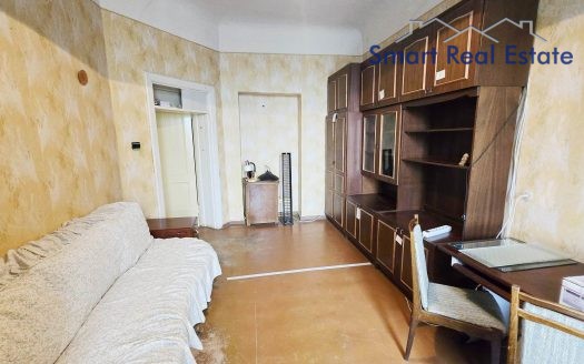 3 istabu dzīvoklis centrā. Hanzas iela 4.