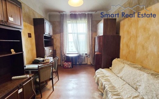 3 istabu dzīvoklis centrā. Hanzas iela 4.